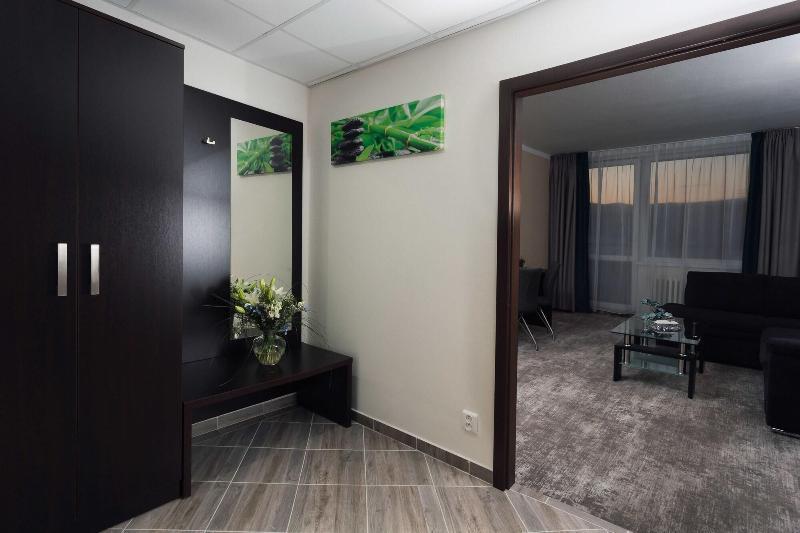 Hotel Crystal Košice Esterno foto