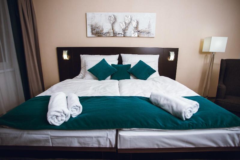 Hotel Crystal Košice Esterno foto
