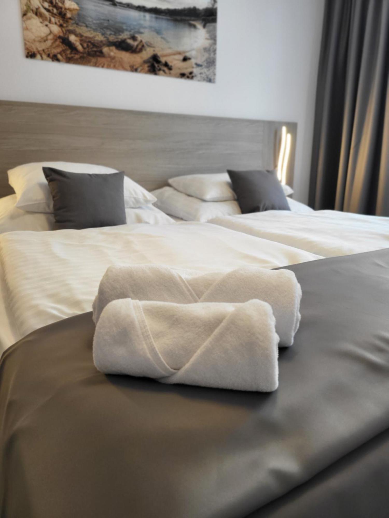 Hotel Crystal Košice Esterno foto