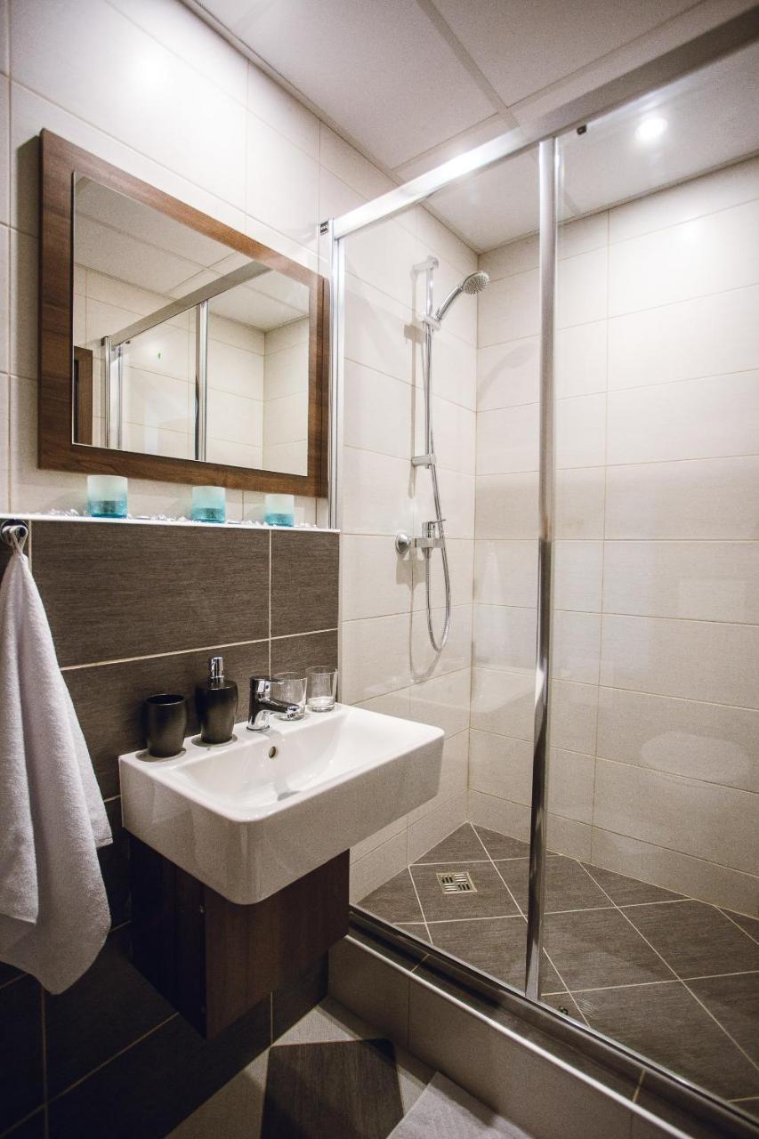 Hotel Crystal Košice Esterno foto