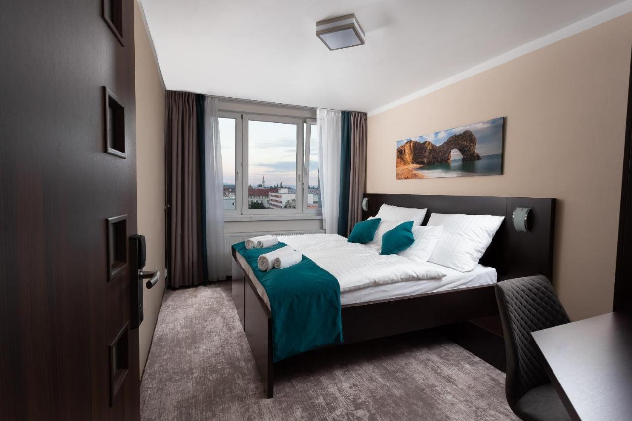 Hotel Crystal Košice Esterno foto